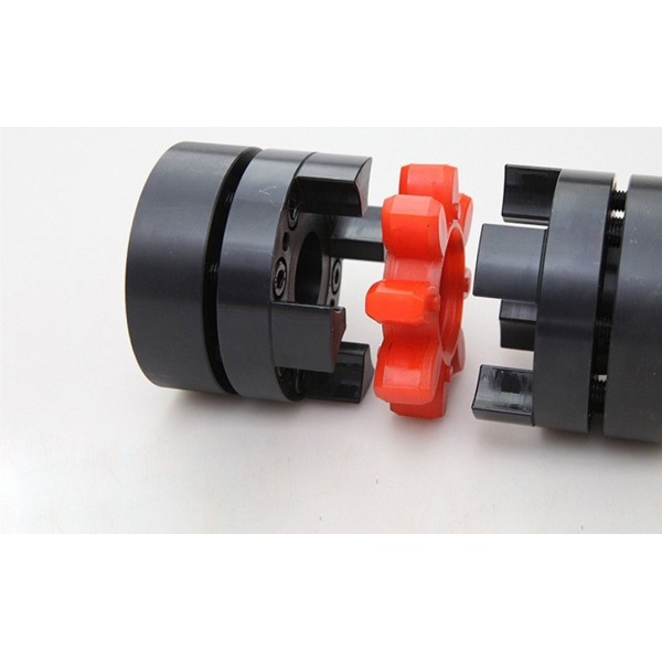 如何根据工况选择合适的弹性体刚性星型联轴器材质？